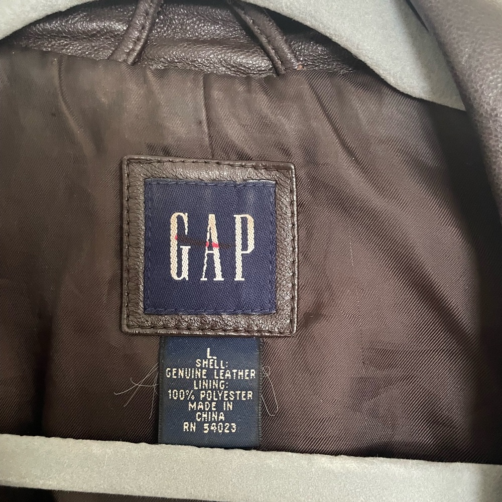 GAP 🟤 leather jacket - image 2